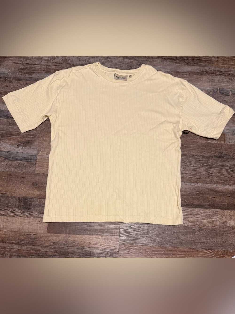 Amongst Others Men's Ribbed Short-Sleeve Tee in Cream Shorts Size M NWT